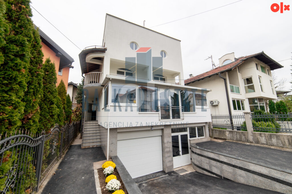 Namještena kuća na tri etaže | Ilidža