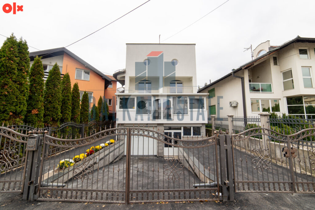 Namještena kuća na tri etaže | Ilidža