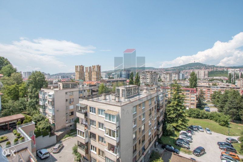 Luksuzan dvoetažni stan | Grbavica