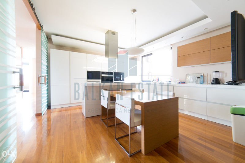 Luksuzan penthouse sa pet spavaćih soba | Centar