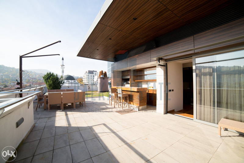Luksuzan penthouse sa pet spavaćih soba | Centar